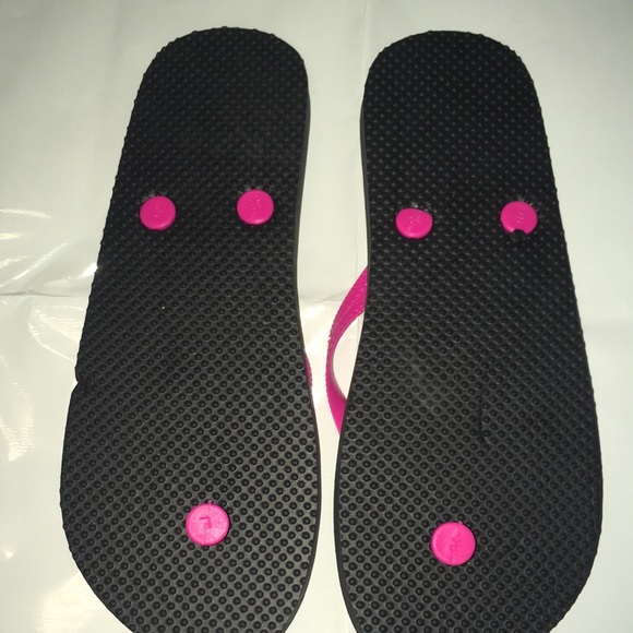 Flip flops 🩴 - Picture 2 of 4